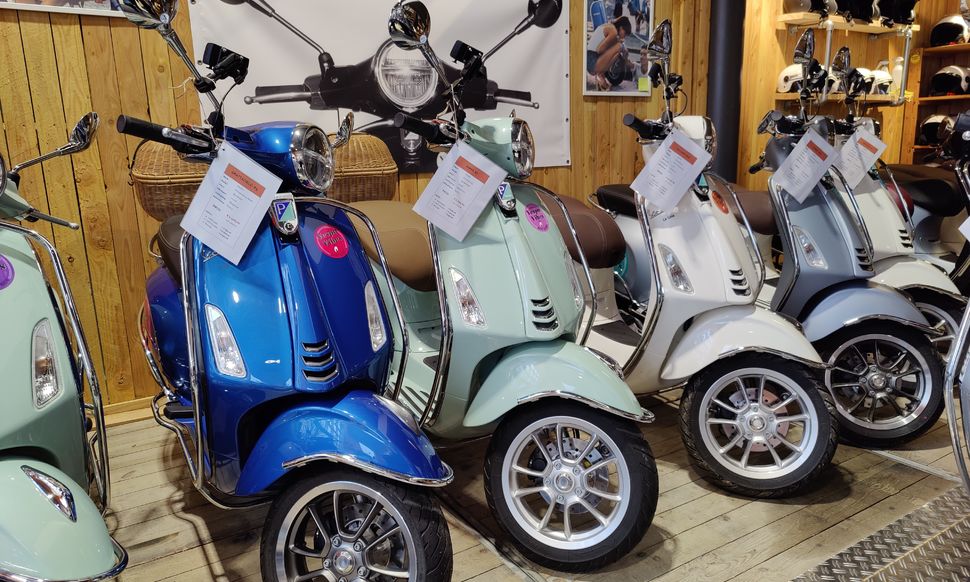 Nieuwe en 2de hands Vespa Primavera 50cc te koop